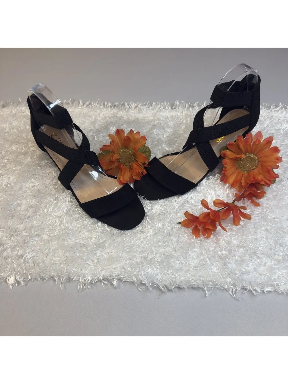 Dream Pairs Black Size 8.5 Wedge Sandals Crisscross Straps